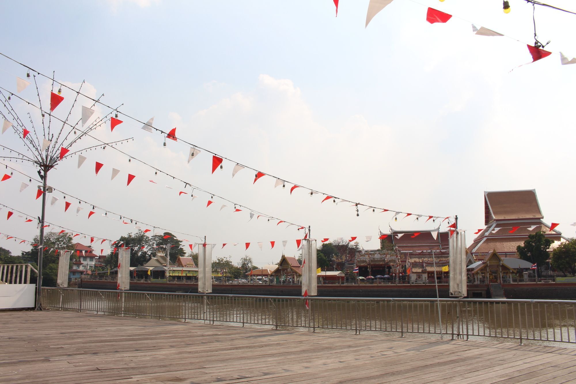 Ayutthaya River View Hotel Exterior photo